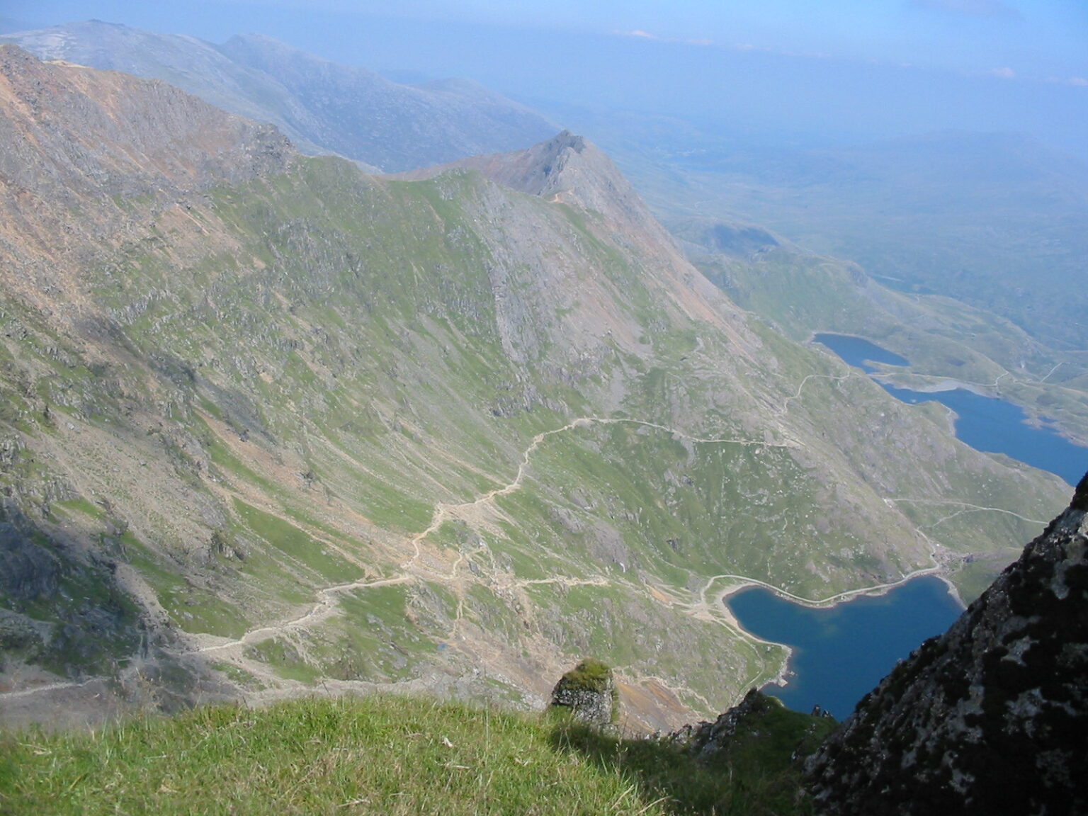 [Beginners Itinerary] Guide To Climbing Mount Snowdon - The Travel Kind